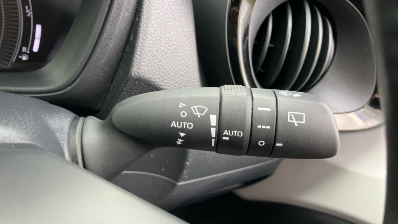 Toyota Aygo X 1.0 VVT-i Edge 5dr Petrol Hatchback